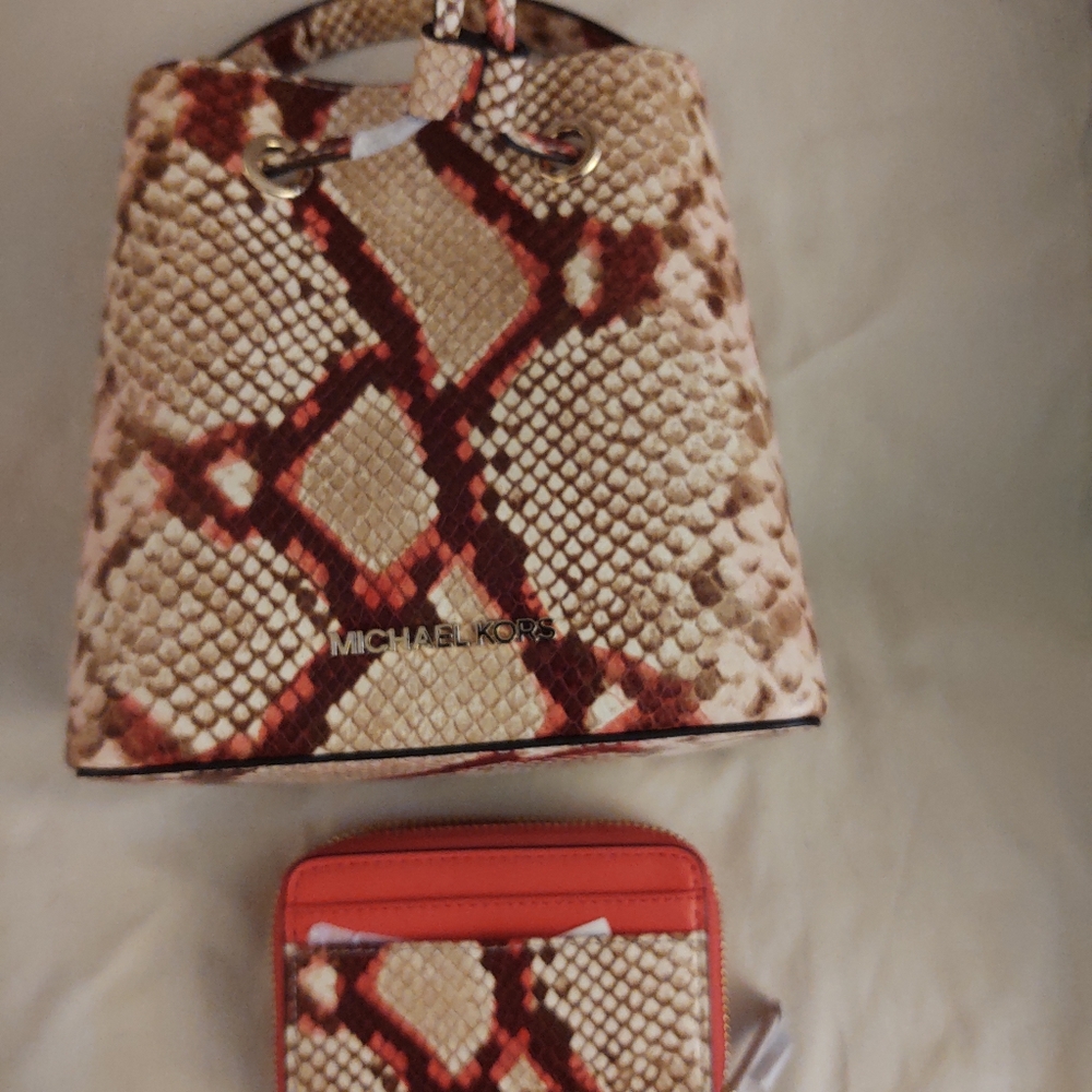 Michael Kors Small Suri Crossbody and Matching Card Case